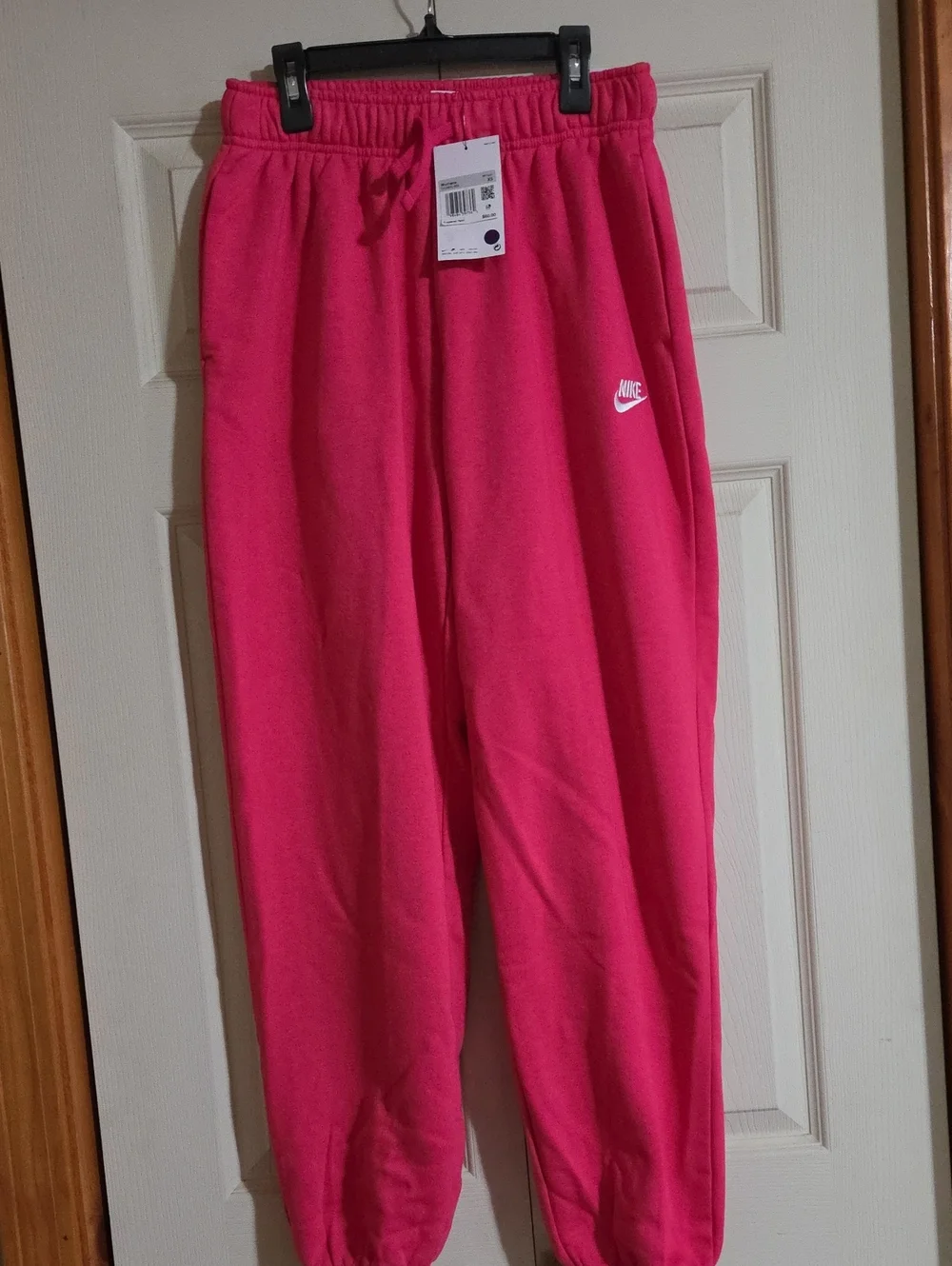Nike Womens Hot Pink Fleece Joggers with White Logo - Picture 1 of 3